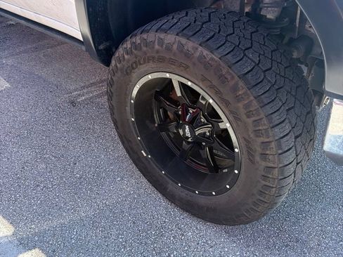Used 2020 GMC Sierra 1500 SLT w/ SLT Premium Package AWD/4WD image 6