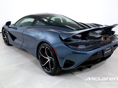 Used 2025 McLaren 750S RWD image 7