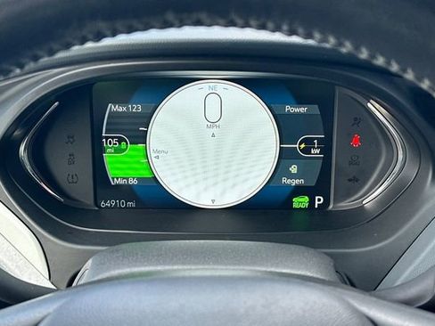 Used 2017 Chevrolet Bolt Premier w/ Driver Confidence II Package image 27