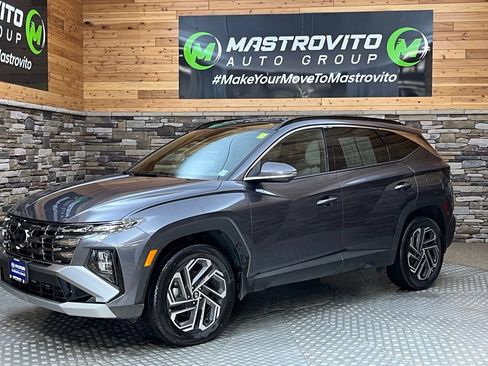 Used 2025 Hyundai Tucson Limited AWD/4WD image 12