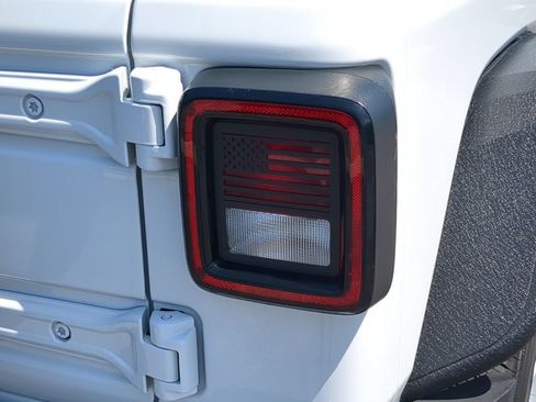 Used 2019 Jeep Wrangler Unlimited Sport S AWD/4WD image 8