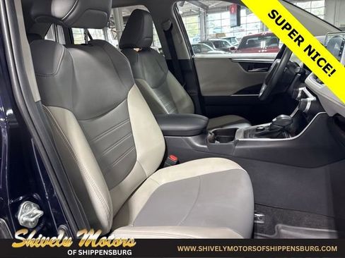 Used 2019 Toyota RAV4 Limited w/ All Weather Liner Package image 43