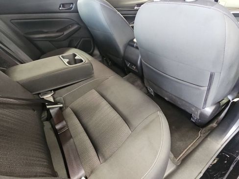 Used 2025 Nissan Altima 2.5 SV FWD image 11