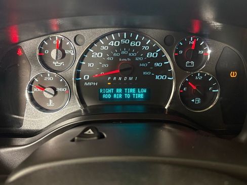 Used 2023 Chevrolet Express 3500 LT w/ LT Preferred Equipment Group image 17