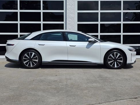 Used 2024 Lucid Air Touring AWD/4WD image 3