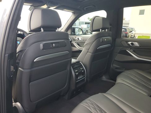 Used 2025 BMW X7 M60i w/ Executive Package image 16