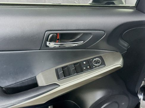 Used 2016 Lexus IS 300 AWD image 15