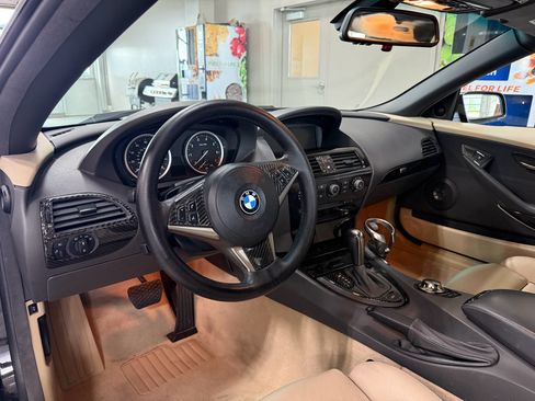 Used 2004 BMW 645Ci Convertible RWD image 9