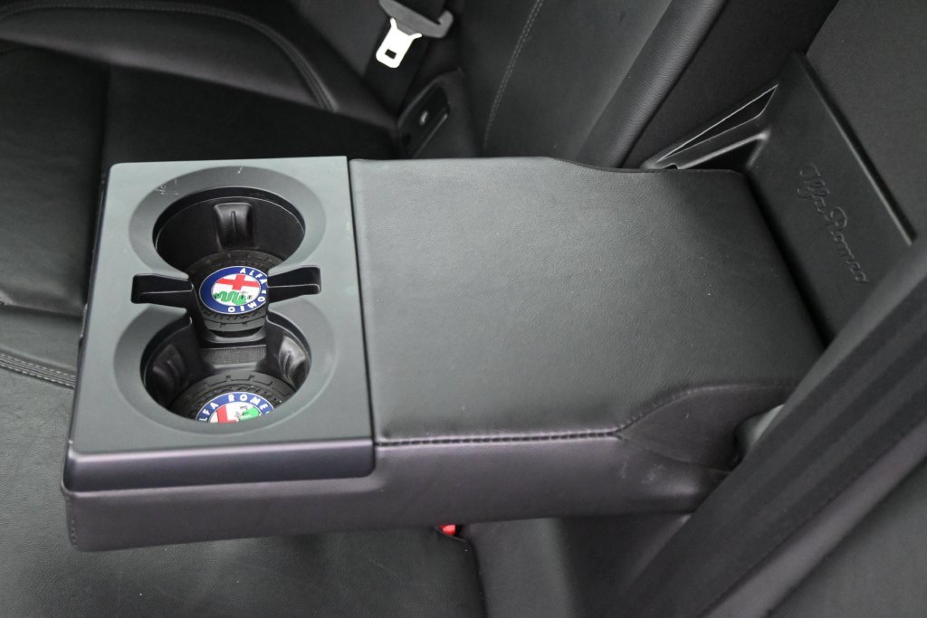 Used 2019 Alfa Romeo Stelvio Ti w/ TI Performance Package AWD/4WD image 25