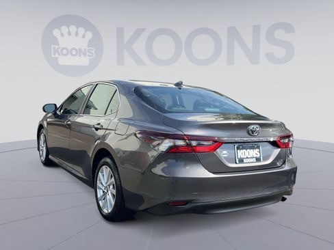 Used 2023 Toyota Camry LE AWD/4WD image 4