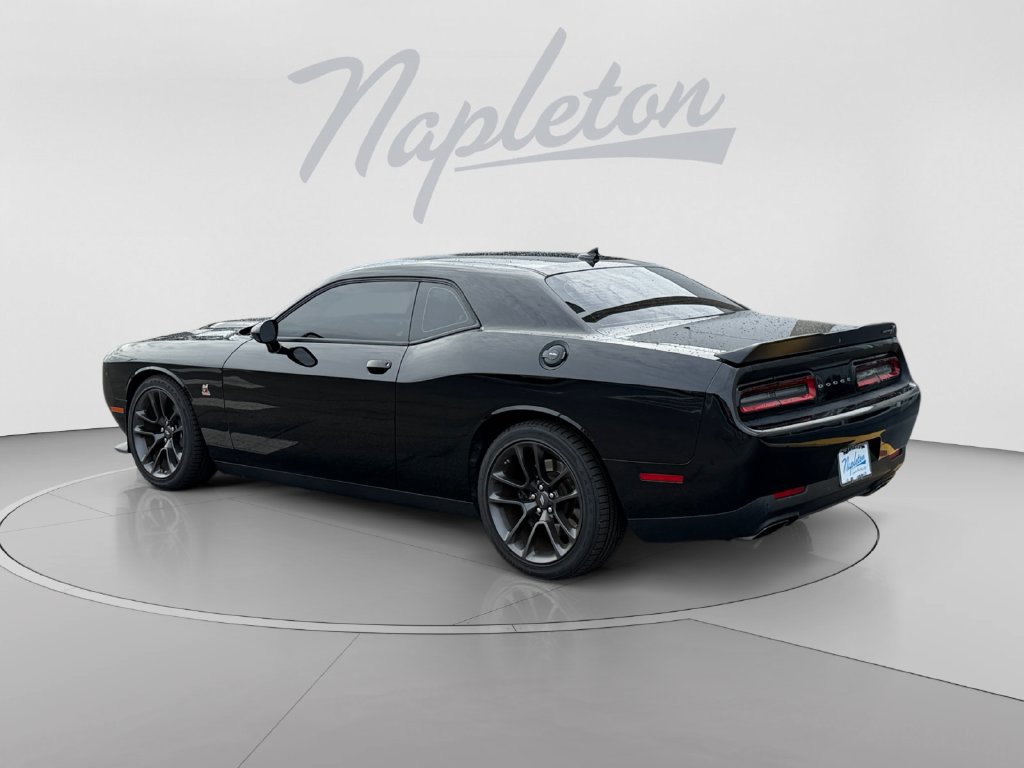 Used 2022 Dodge Challenger R/T Scat Pack w/ Driver Convenience Group RWD image 3