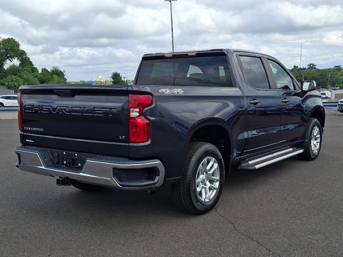 Used 2022 Chevrolet Silverado 1500 LT AWD/4WD image 6