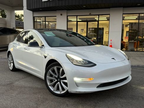 Used 2019 Tesla Model 3 Long Range RWD image 1