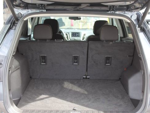 Used 2023 Chevrolet Equinox LT image 18