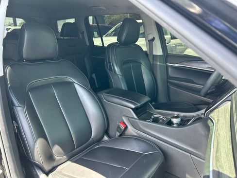 Used 2024 Jeep Grand Cherokee L Limited w/ Black Appearance Package RWD image 43