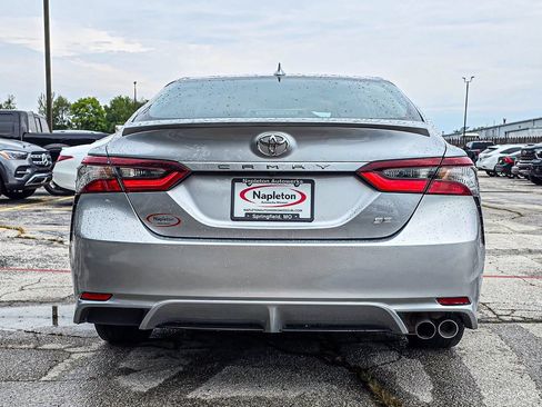 Used 2023 Toyota Camry SE FWD image 5