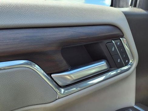 Certified 2023 GMC Sierra 1500 SLT image 15