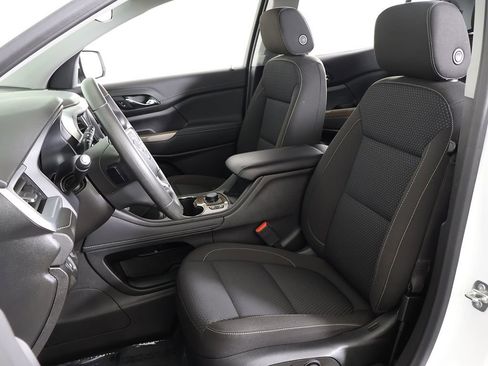 Used 2023 GMC Acadia SLE w/ Driver Convenience Package image 30