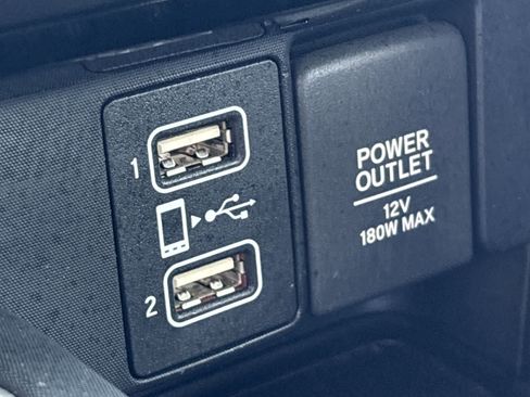 Used 2020 Honda Insight Touring image 35