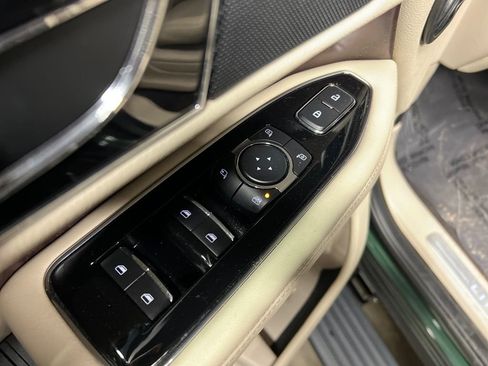 Used 2021 Lincoln Navigator 4WD image 11