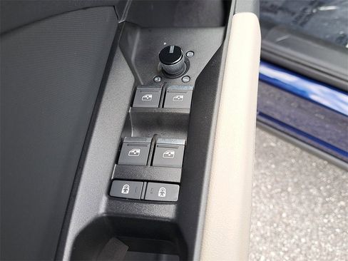 Certified 2024 Audi Q4 e-tron Premium Plus image 21