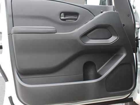 New 2026 Nissan Frontier SV AWD/4WD image 15