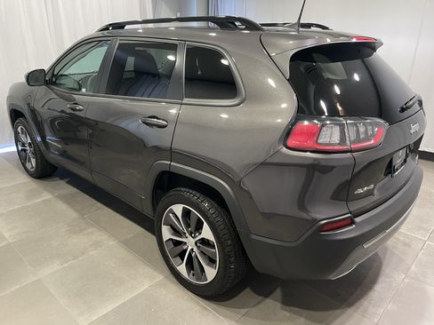 Used 2022 Jeep Cherokee Limited w/ Elite Package AWD/4WD image 4