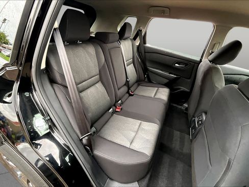 Certified 2025 Nissan Rogue SV FWD image 20