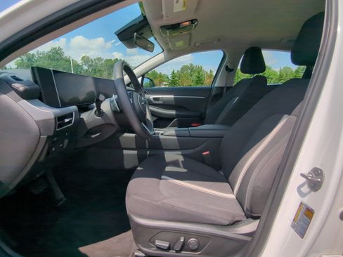 Used 2025 Hyundai Sonata SEL FWD image 16