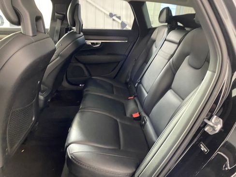 Used 2018 Volvo V90 T6 Cross Country w/ Convenience Package image 13