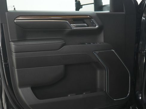 Used 2024 Chevrolet Silverado 1500 RST w/ Max Trailering Package image 21