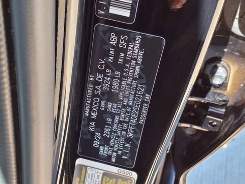 Used 2025 Kia K4 LXS image 30