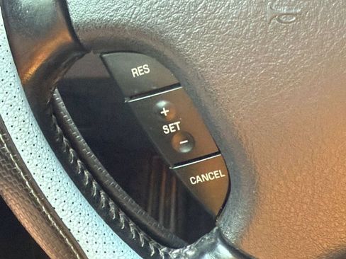 Used 2003 Ford Thunderbird RWD image 23