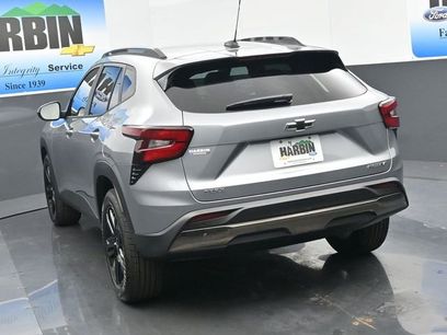 New 2026 Chevrolet Trax ACTIV w/ Sunroof Package