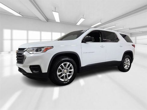 Used 2019 Chevrolet Traverse LS w/ LPO, Cargo Package image 2