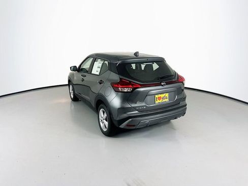 New 2025 Nissan Kicks Play S image 5