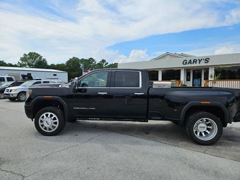 Used 2020 GMC Sierra 3500 Denali w/ Denali Ultimate Package AWD/4WD image 3