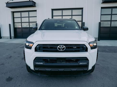 Used 2025 Toyota 4Runner SR5 image 2