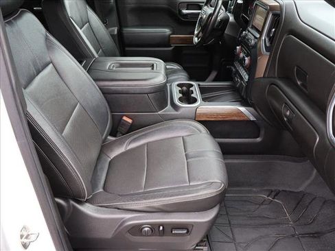 Used 2019 Chevrolet Silverado 1500 High Country w/ Technology Package AWD/4WD image 29