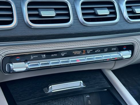 Used 2025 Mercedes-Benz GLE 53 AMG 4MATIC image 20