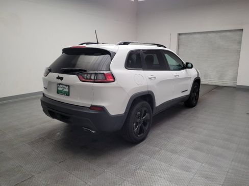 Used 2019 Jeep Cherokee Latitude Plus AWD/4WD image 9