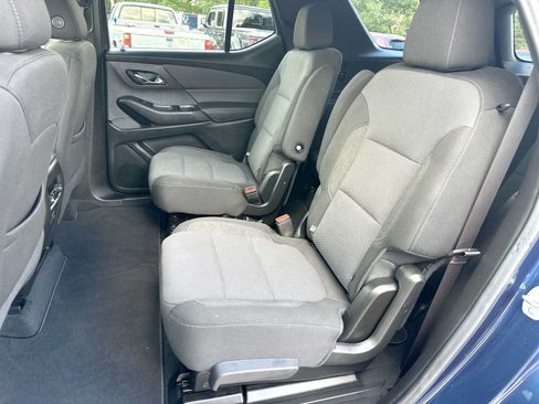 Used 2023 Chevrolet Traverse LT AWD/4WD image 23