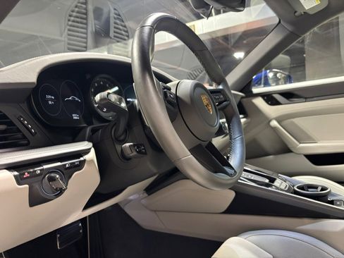 Used 2020 Porsche 911 Carrera S image 12