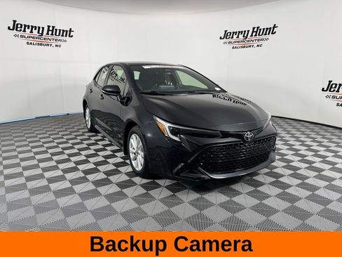 Used 2023 Toyota Corolla SE image 6