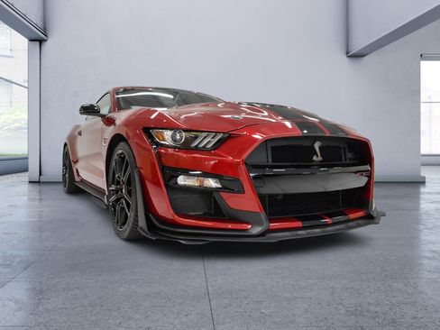 Used 2020 Ford Mustang Shelby GT500 w/ Technology Package RWD image 7