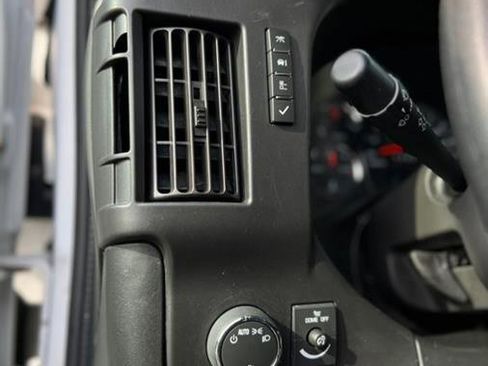 Used 2019 GMC Savana 2500 w/ Driver Convenience Package image 11