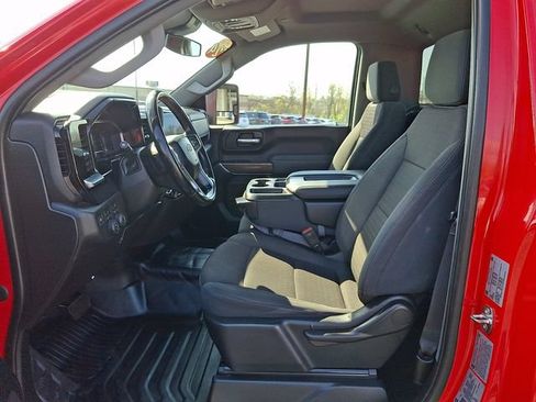 Used 2024 Chevrolet Silverado 2500 LT AWD/4WD image 13