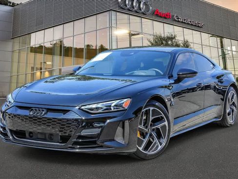Used 2023 Audi RS e-tron GT w/ Carbon Performance Package AWD/4WD image 1