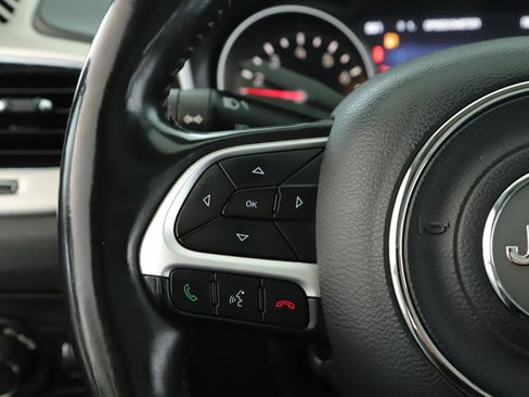 Used 2019 Jeep Compass Latitude w/ Popular Equipment Group image 10