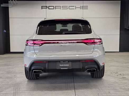Certified 2026 Porsche Macan AWD/4WD image 7